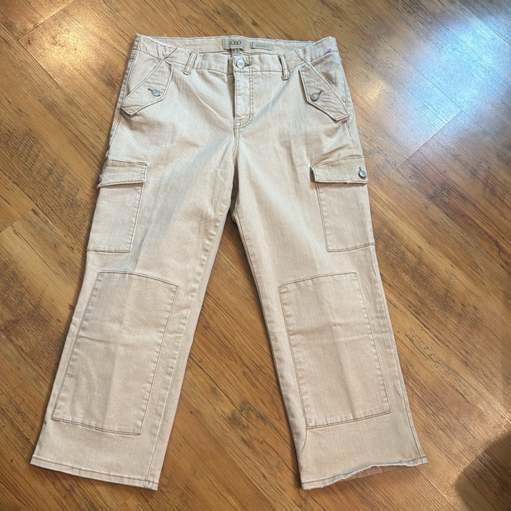 LOGO by Lori Goldstein Beige Cropped Cargo Pants Sz 10P